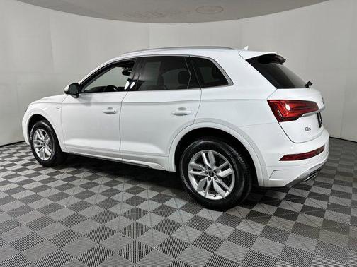 2023 Audi Q5 45 S line Premium