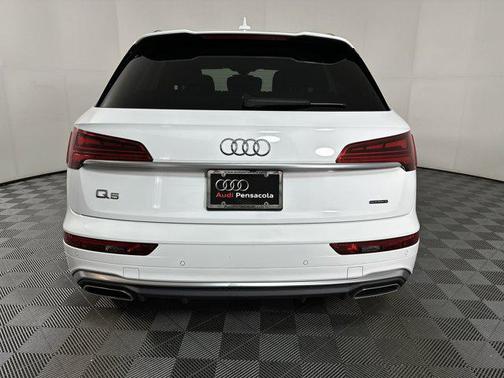 2023 Audi Q5 45 S line Premium
