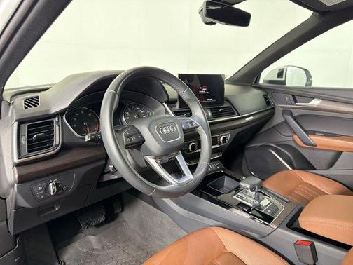 2023 Audi Q5 40 Premium