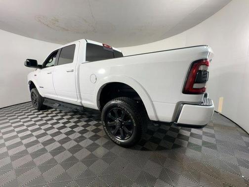 2022 RAM 2500 Laramie Crew Cab 4x4 6'4' Box