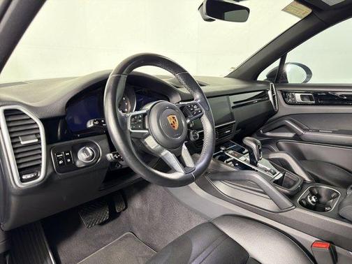 Quartzite Metallic 2019 Porsche Cayenne Cayenne E-Hybrid