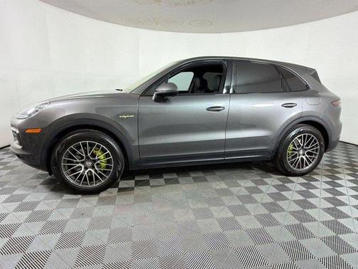 Quartzite Metallic 2019 Porsche Cayenne Cayenne E-Hybrid