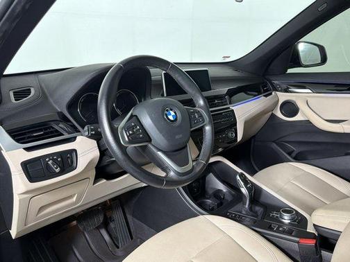 Mineral White Metallic 2021 BMW X1 sDrive28i