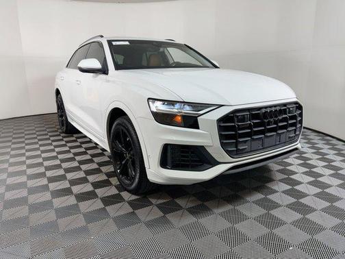 2022 Audi Q8 55 Premium Plus