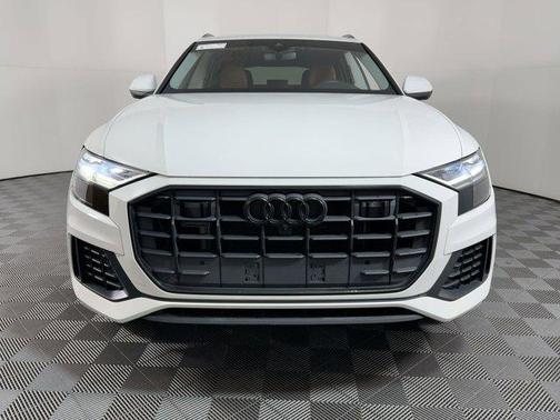 2022 Audi Q8 55 Premium Plus