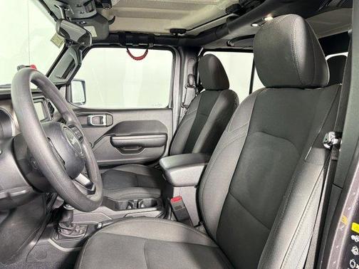 Granite Crystal Metallic Clearcoat 2020 Jeep Gladiator Sport