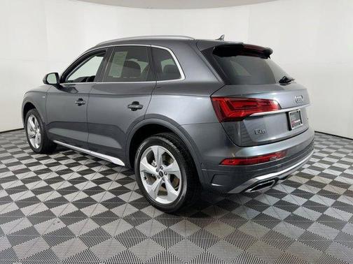 2023 Audi Q5 45 S line Prestige