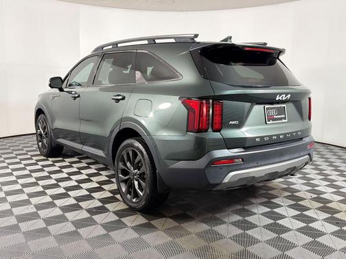 Aruba Green 2022 Kia Sorento SX