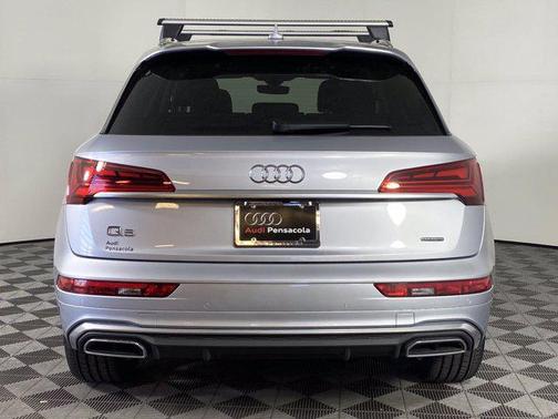 Florett Silver Metallic 2022 Audi Q5 45 S line Premium Plus