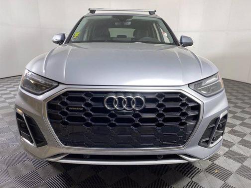 Florett Silver Metallic 2022 Audi Q5 45 S line Premium Plus