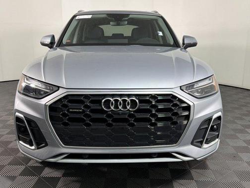 Florett Silver Metallic 2022 Audi Q5 45 S line Premium Plus