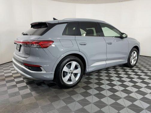 2024 Audi Q4 e-tron Premium Plus 55 quattro