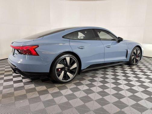 2026 Audi S e-tron GT Prestige quattro