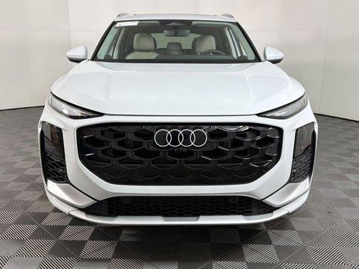 2026 Audi Q3 S line
