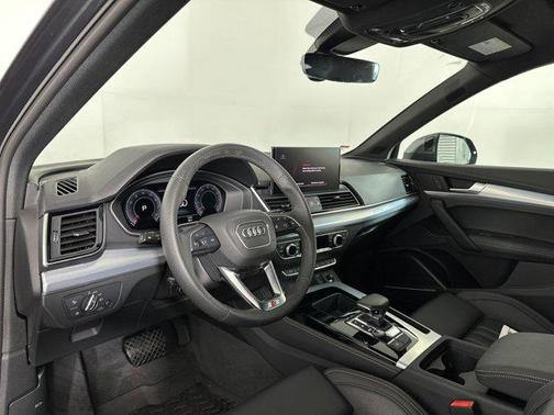 2025 Audi Q5 45 S line Premium Plus
