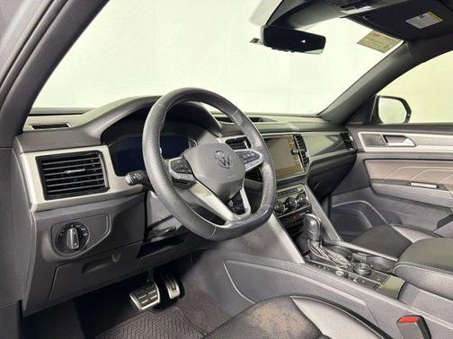 2022 Volkswagen Atlas Cross Sport 2.0T SEL