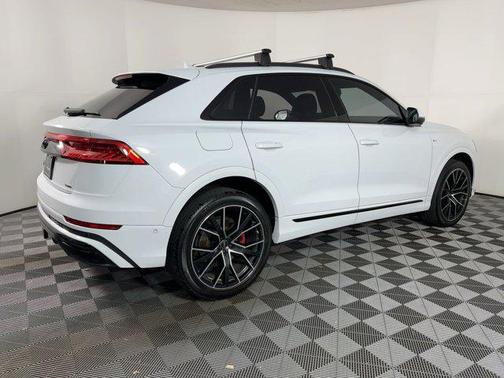 2023 Audi Q8 55 Premium Plus