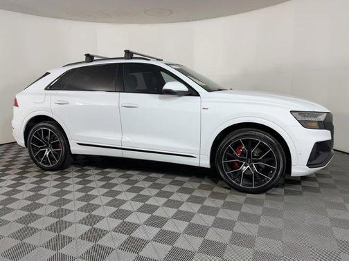 2023 Audi Q8 55 Premium Plus