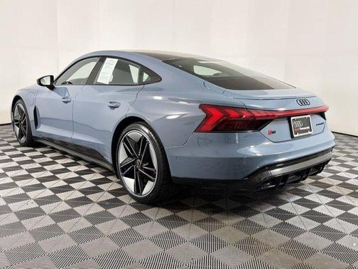 Kemora Gray Metallic 2022 Audi RS e-tron GT quattro