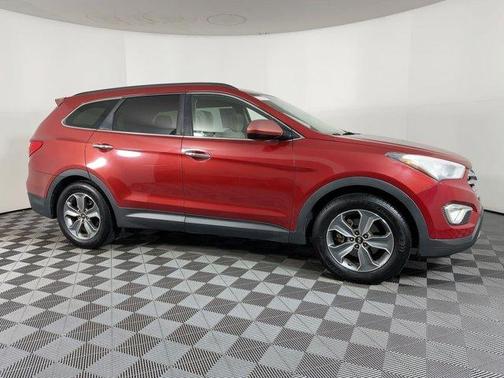 2016 Hyundai SANTA FE SE