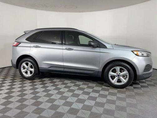 2021 Ford Edge SE