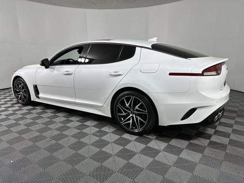 2022 Kia Stinger GT-Line