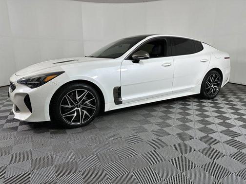 2022 Kia Stinger GT-Line