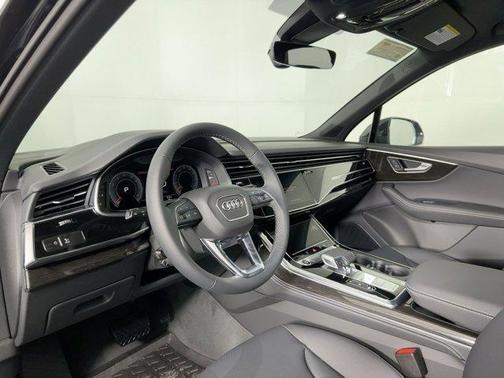 2026 Audi Q7 55 Premium Plus