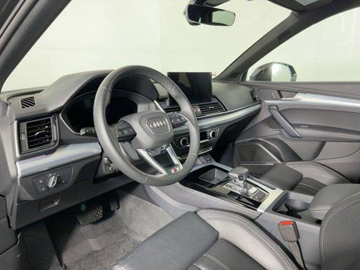 2025 Audi Q5 45 S line Premium Plus