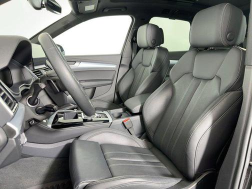 2025 Audi Q5 45 S line Premium Plus