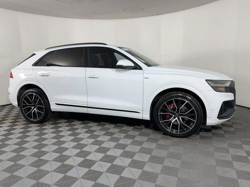 2021 Audi Q8 55 Premium Plus