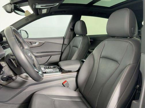 2021 Audi Q8 55 Premium Plus