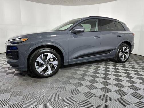 2025 Audi Q6 e-tron Premium Plus quattro