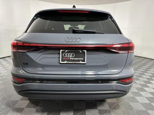 2025 Audi Q6 e-tron Premium Plus quattro