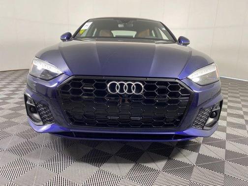 Photo 3 of 41 of 2021 Audi A5 2.0T Prestige