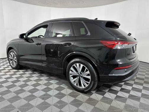 2025 Audi Q4 e-tron Premium 45 quattro