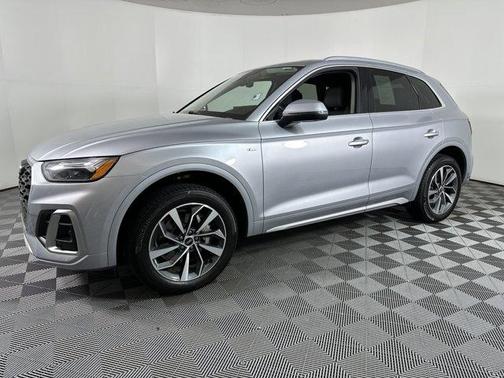 2023 Audi Q5 45 S line Premium Plus