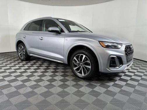 2023 Audi Q5 45 S line Premium Plus