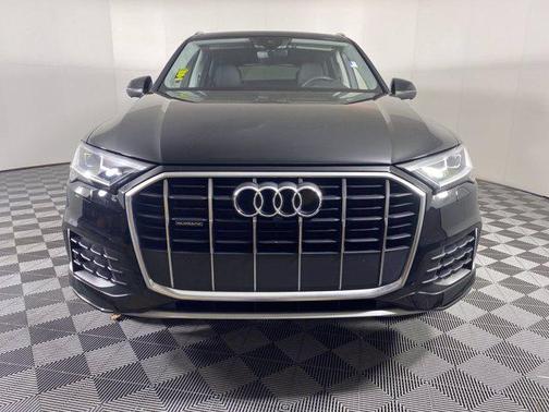 2020 Audi Q7 45 Premium Plus