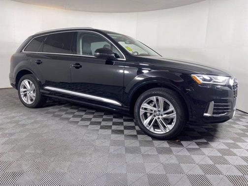 2020 Audi Q7 45 Premium Plus