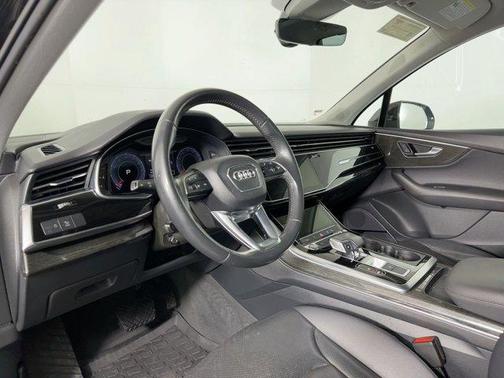 2020 Audi Q7 45 Premium Plus