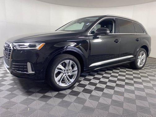 2020 Audi Q7 45 Premium Plus