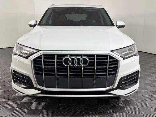 Carrara White 2021 Audi Q7 45 Premium Plus