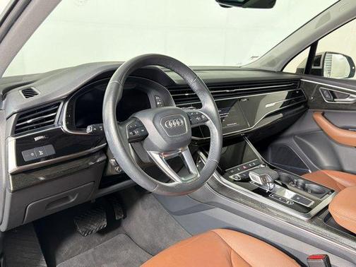 Carrara White 2021 Audi Q7 45 Premium Plus
