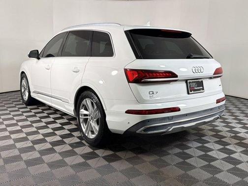 Carrara White 2021 Audi Q7 45 Premium Plus
