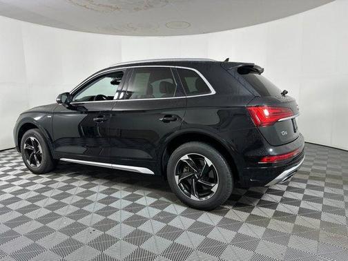 2023 Audi Q5 45 S line Premium