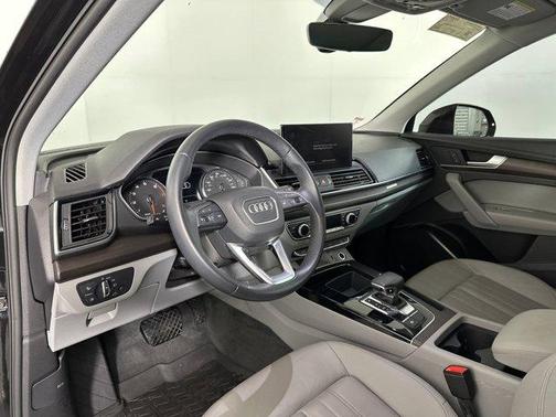 2023 Audi Q5 45 S line Premium