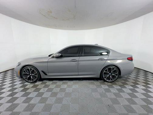 2021 BMW 540 540i