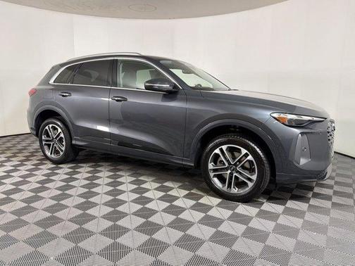 2025 Audi Q5 Premium TFSI quattro S tronic