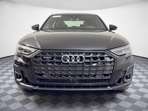 Mythos Black Metallic 2027 Audi A8 55 TFSI quattro Tiptronic